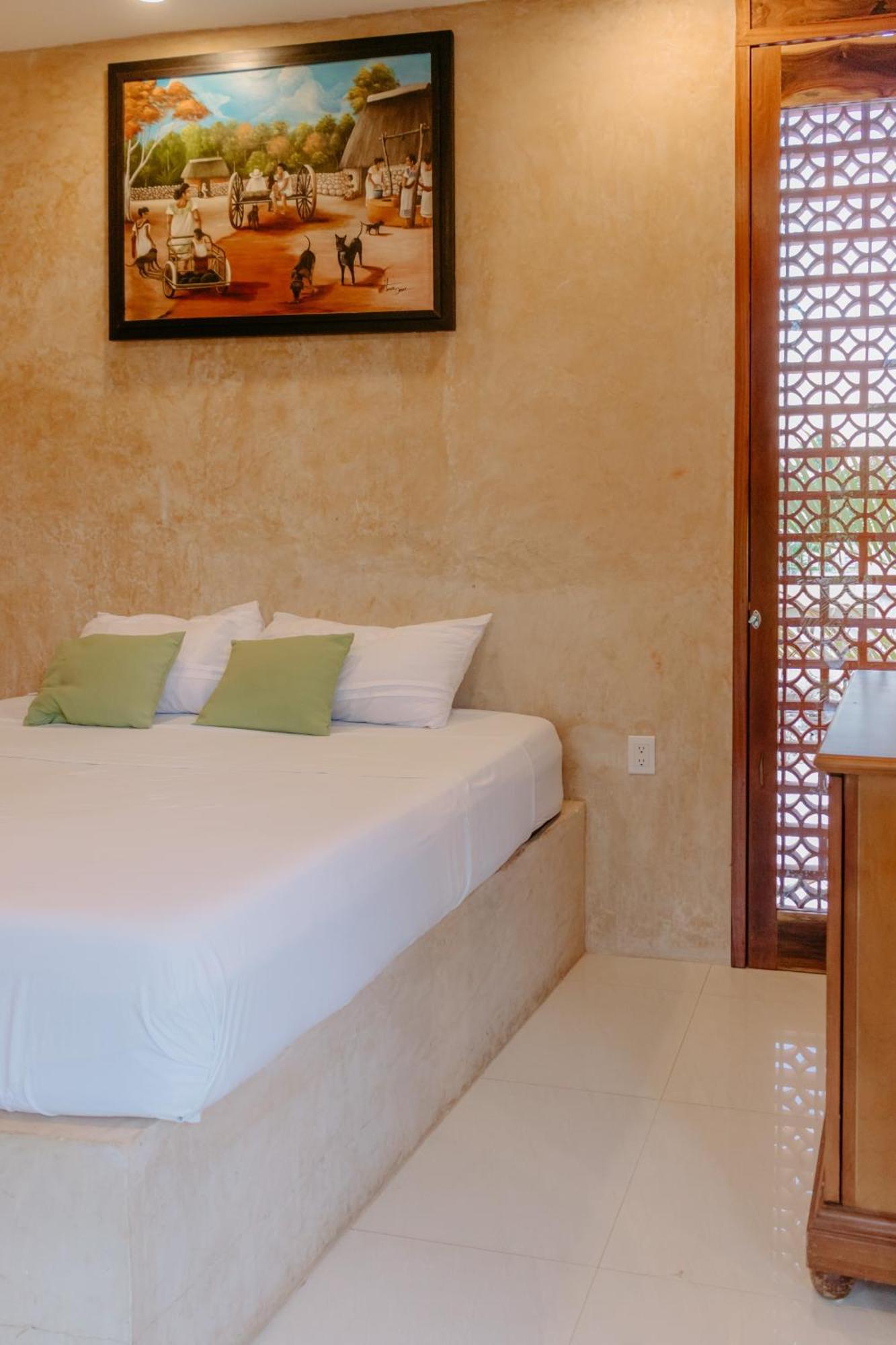 Hostal Tunich Naj & Hotel Valladolid (Yucatan)
