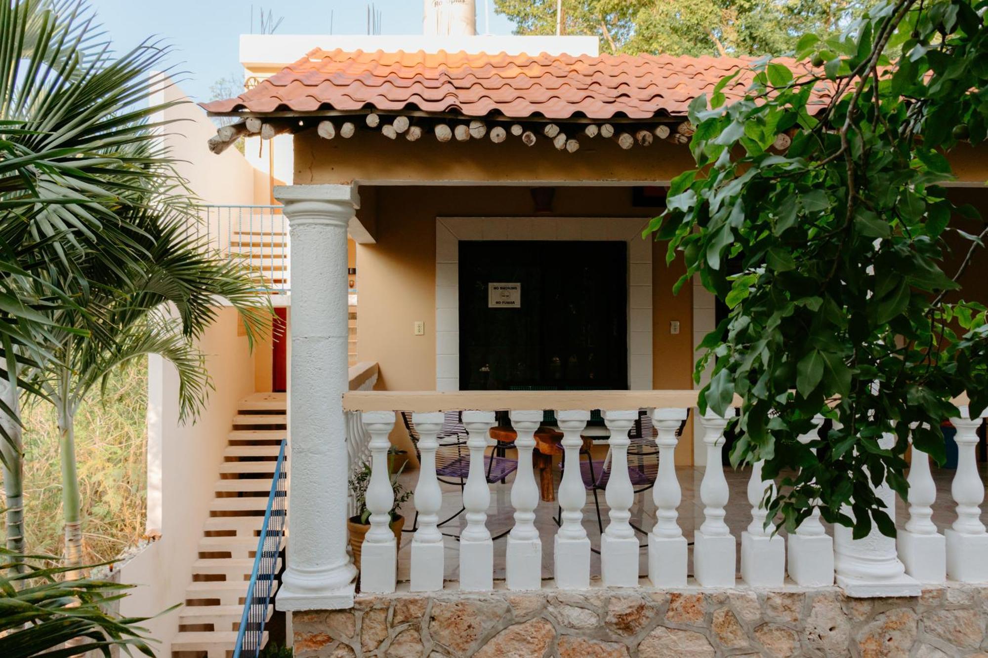 Tunich Naj & Hostal