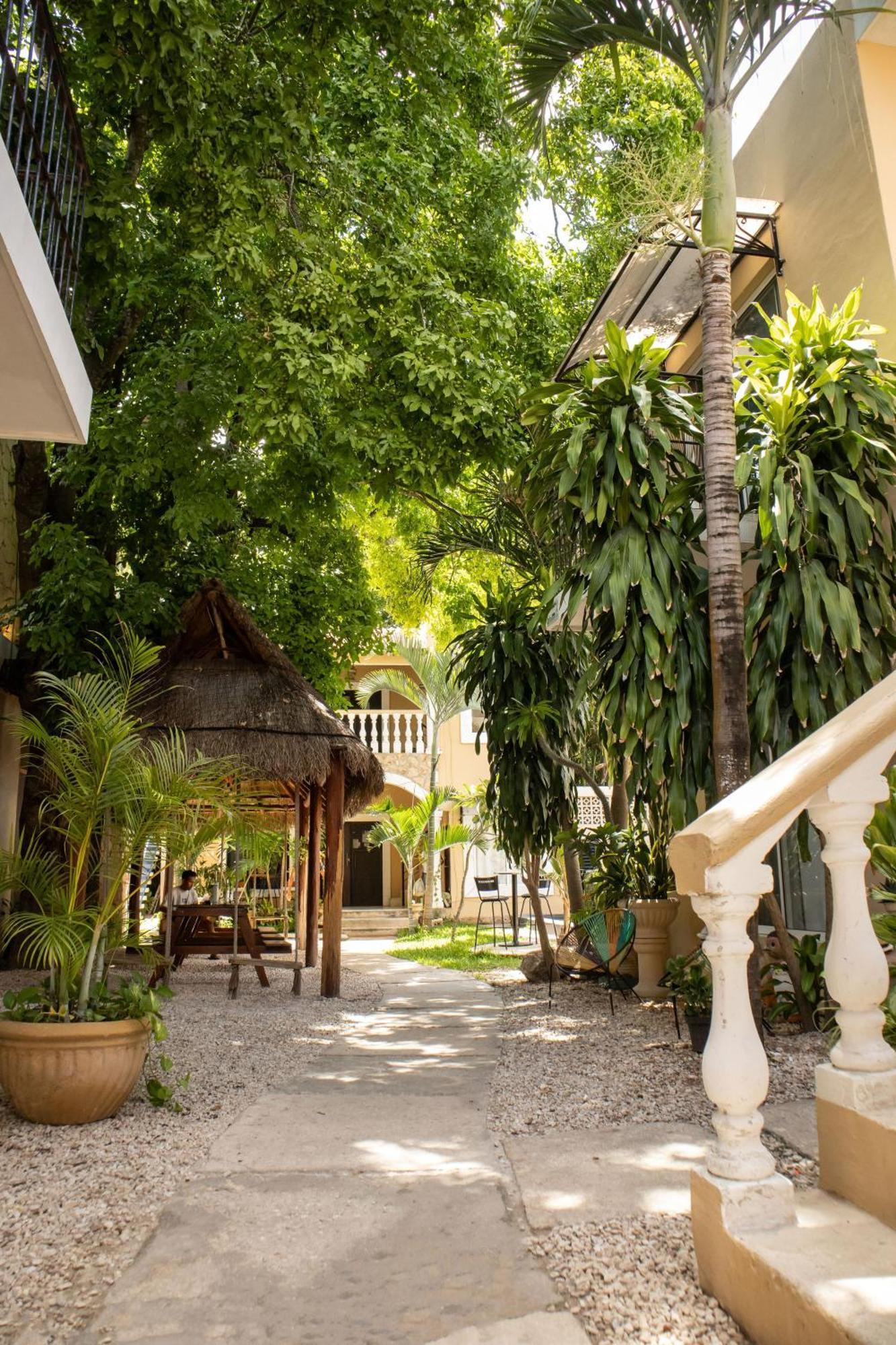 Hostal Tunich Naj & Hotel Hostel *