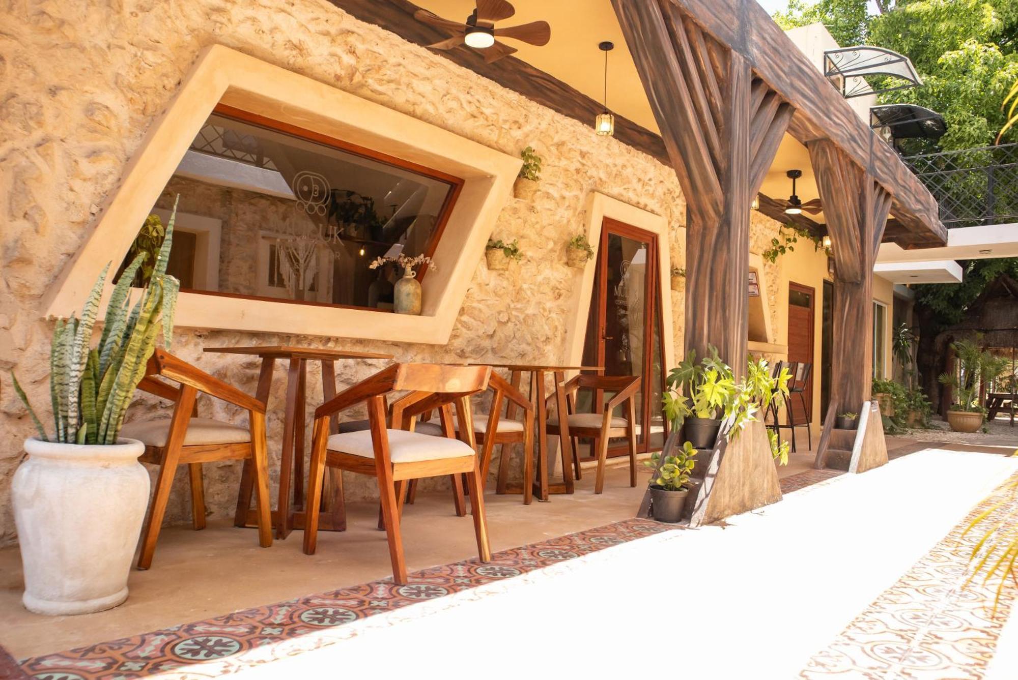 Hostal Tunich Naj & Hotel Hostel *