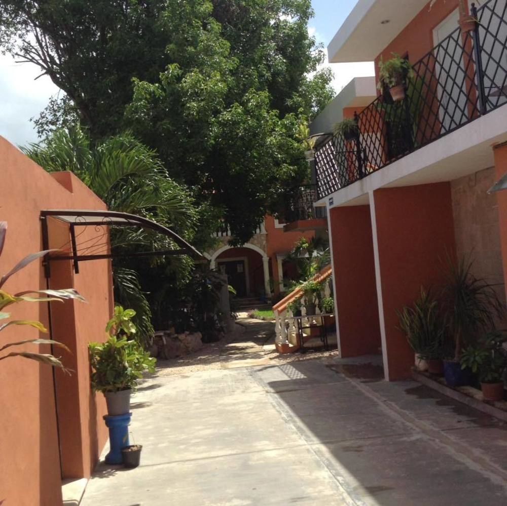 Tunich Naj & * Valladolid (Yucatan)